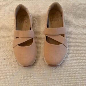 Ryla, Light Pink Cross-Strap Slip-Ons